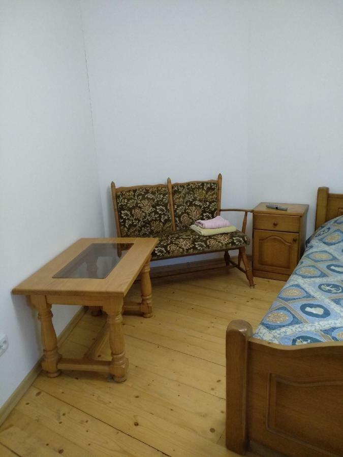 Shevchenka 19 Apartment อิวาโน-ฟรานกิฟสเก ภายนอก รูปภาพ